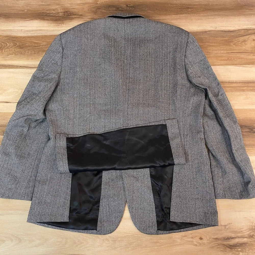 Jos A Bank Blazer 46R Herringbone Wool Sport Coat Mens 2 Button Gray